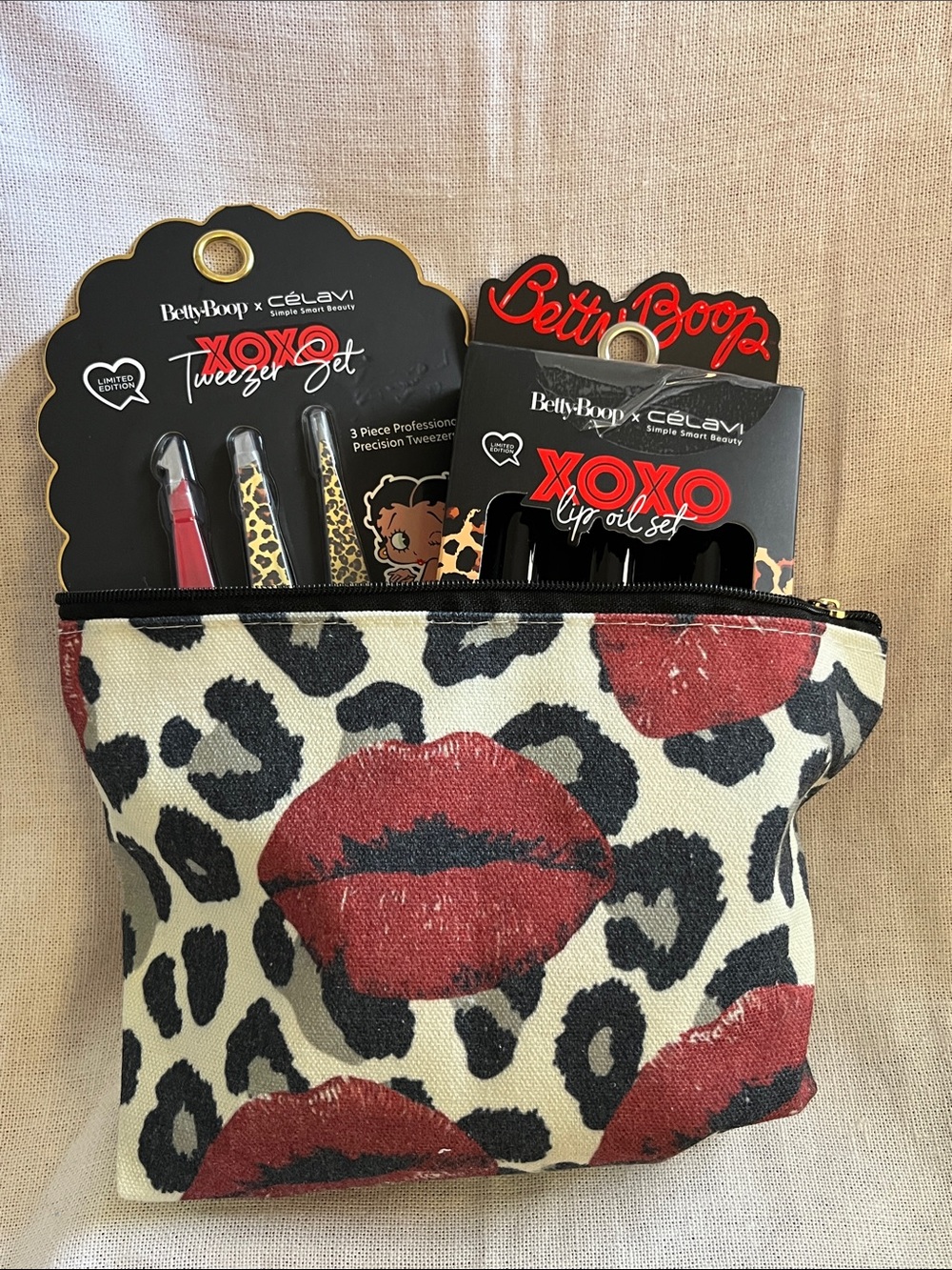 Betty Boop Leopard Kiss Cosmetic Bag Bundle
